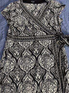 Apt. 9 Black and White Damask Wrap Midi Dress